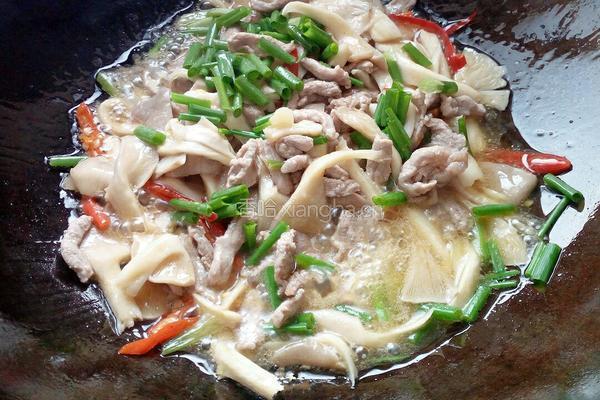 平菇炒肉的做法图解13