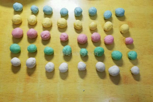 彩色蔬菜馒头的做法图解3