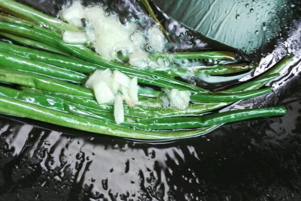 葱油金针菇的做法图解7