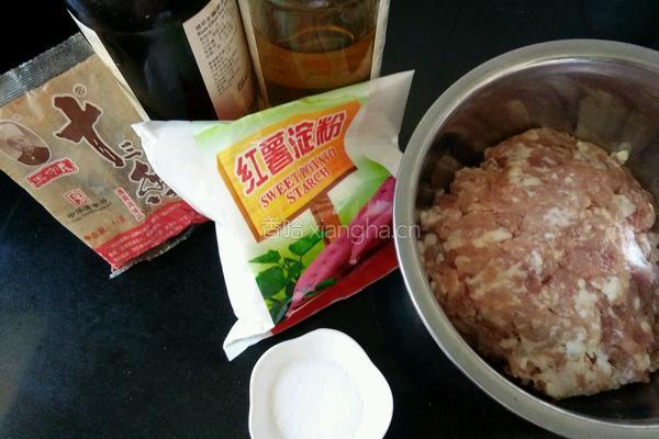 汆丸子的做法图解2