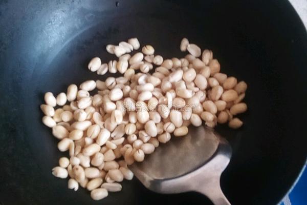 醋泡花生的做法图解3