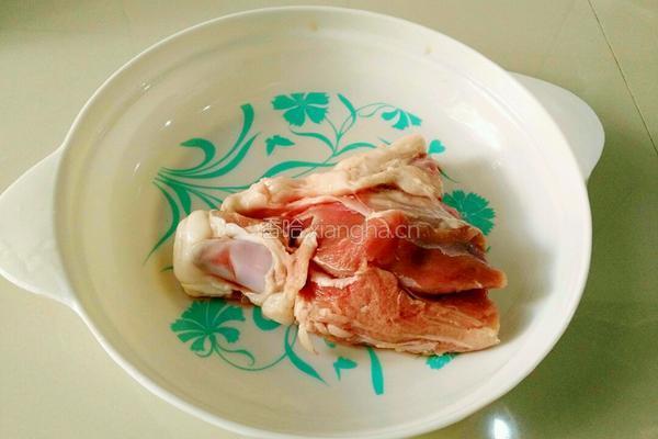 红烧羊肉萝卜的做法图解1