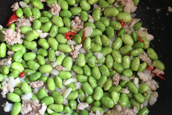 毛豆米炒肉末的做法图解8