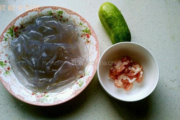 肉丝拉皮的做法图解1