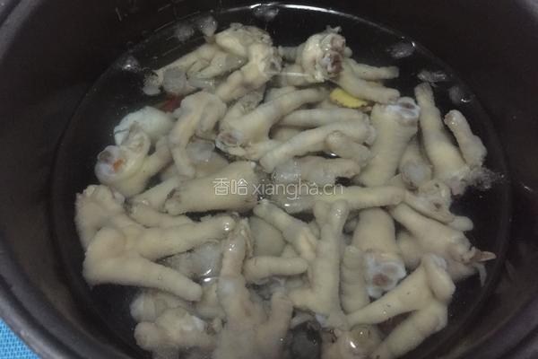 酱油醋泡凤爪的做法图解3