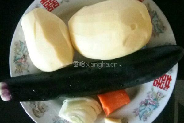 拌茄子土豆泥的做法图解1