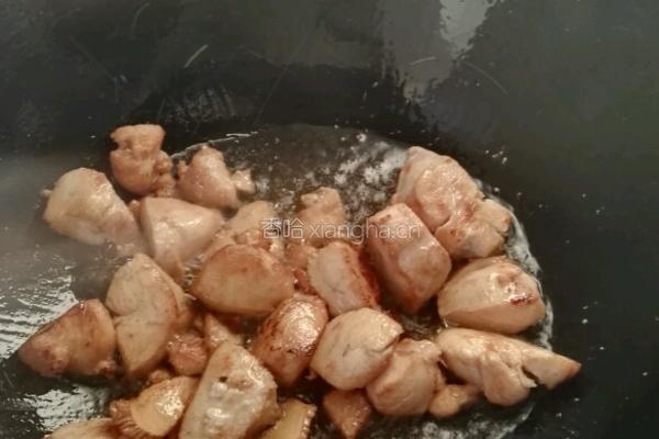 土豆炖鸡肉的做法图解4