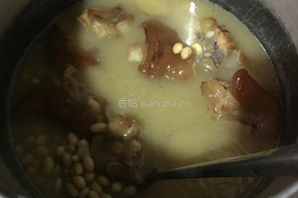 黄豆炖猪脚的做法图解9