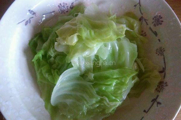 凉拌手撕圆白菜的做法图解3