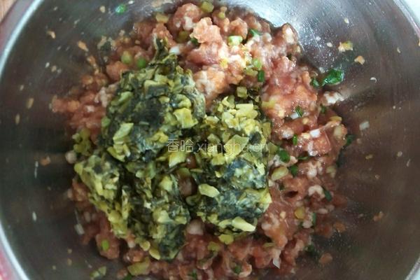 猪肉酸菜饺子的做法图解7