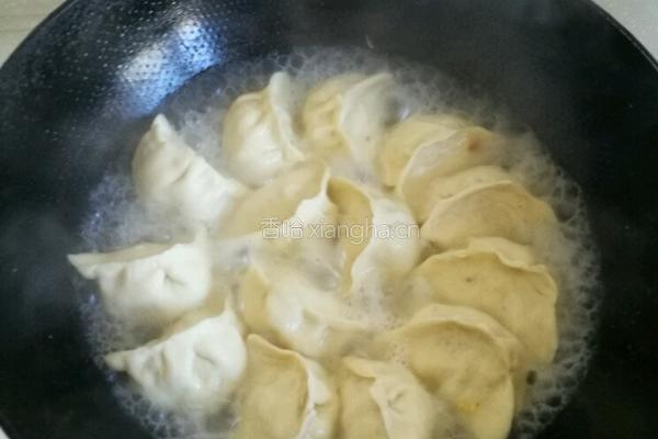 发面水煎饺子的做法图解9