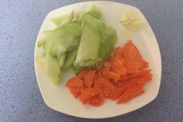 佛水瓜炒肉片的做法图解2