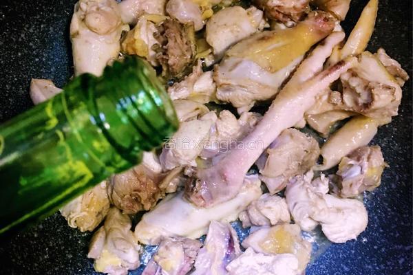 香菇炖鸡汤的做法图解5