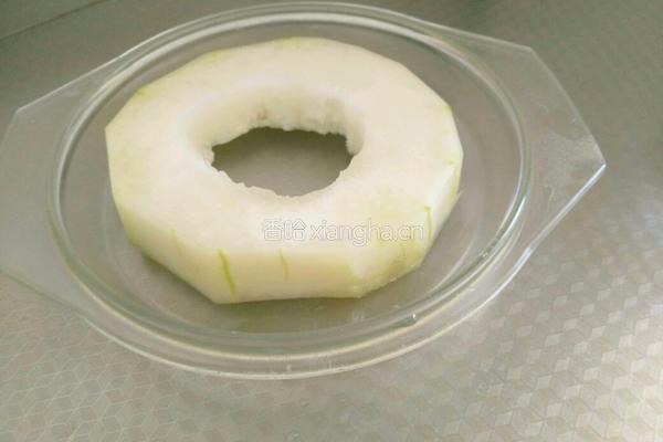 冬瓜虾仁馅饺子的做法图解1