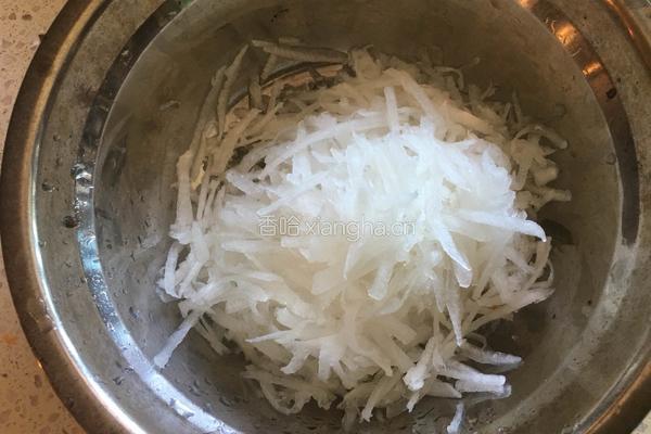 白萝卜紫菜疙瘩汤的做法图解1
