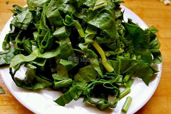 菠菜汤的做法图解1