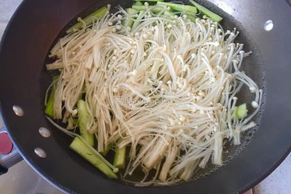 酸汤金针汆肥羊的做法图解3