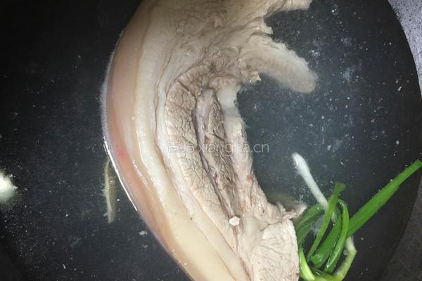 上海红烧肉的做法图解1