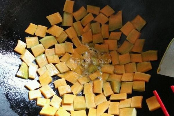 煎煮南瓜的做法图解5