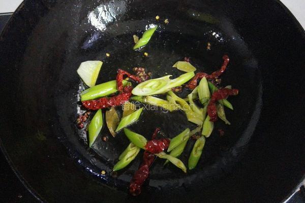 干锅香辣土豆片的做法图解10