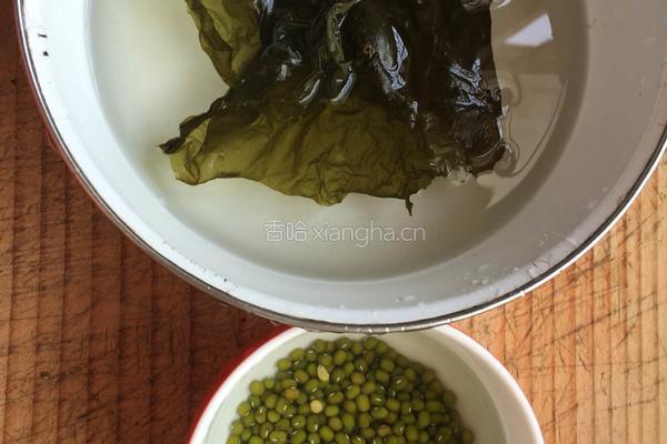 绿豆海带汤的做法图解2