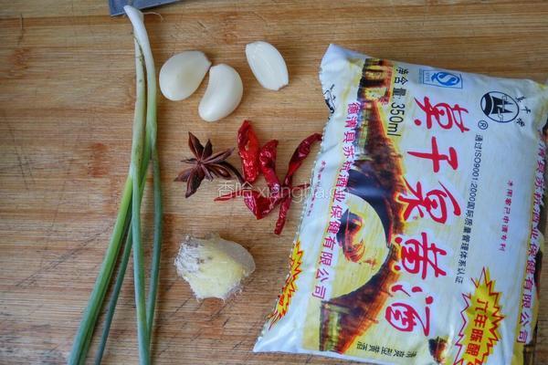 梅干菜烧肉的做法图解2