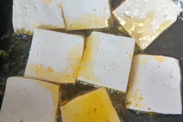 蘑菇烧豆腐的做法图解2