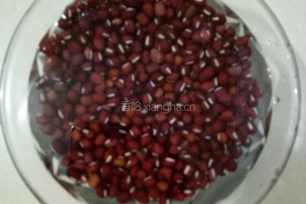 赤豆汤圆的做法图解1