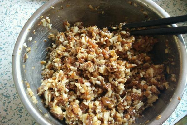 香菇猪肉饺子的做法图解5