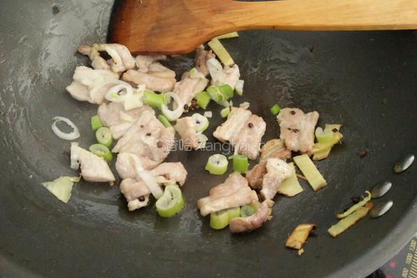 青豆苗炒肉的做法图解6