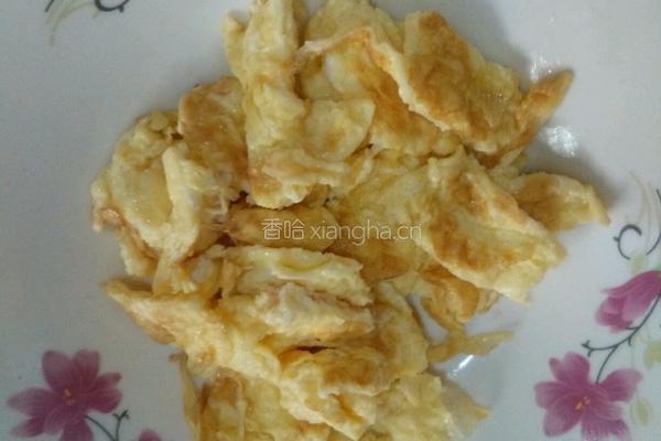 胡萝卜木耳炒鸡蛋的做法图解4