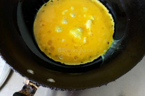 菠菜炒鸡蛋的做法图解3