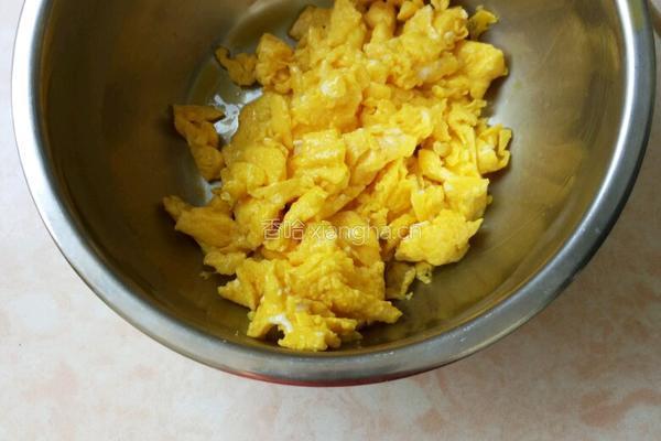 菠菜炒鸡蛋的做法图解4