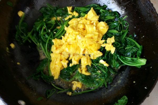 菠菜炒鸡蛋的做法图解7