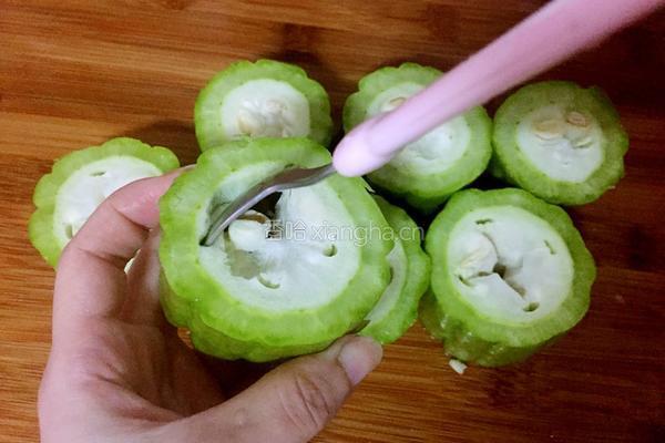 清蒸苦瓜塞肉的做法图解4
