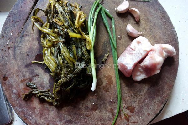 雪菜肉丝面的做法图解1