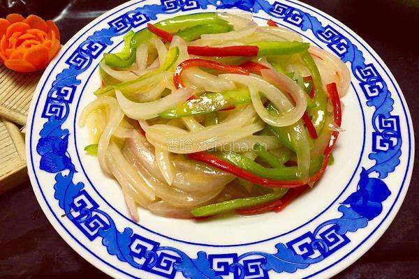清炒洋葱的做法图解1