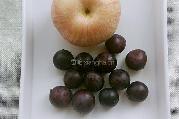 葡萄苹果汁的做法图解1