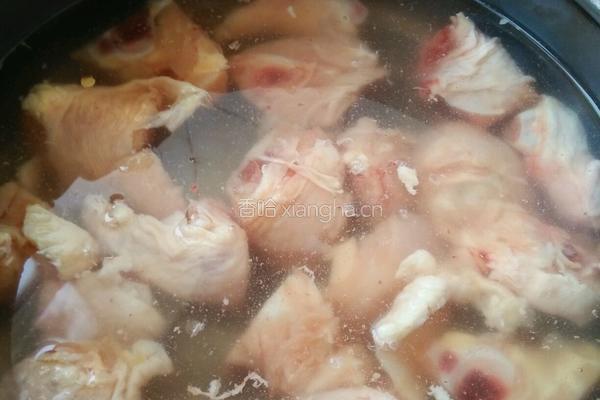 鸡块炖土豆的做法图解2