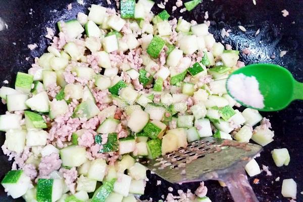 黄瓜炒肉末的做法图解6