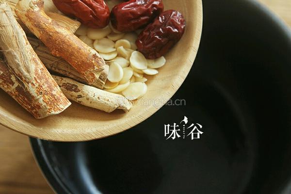 五指毛桃煲猪骨的做法图解6