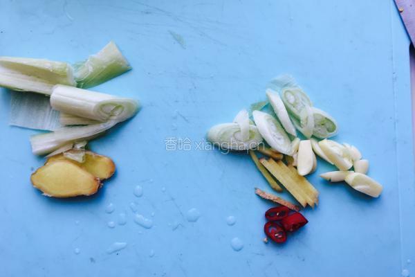 番茄鸡腿炖土豆的做法图解2