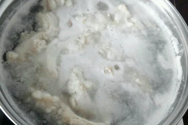 爆炒肥肠的做法图解2