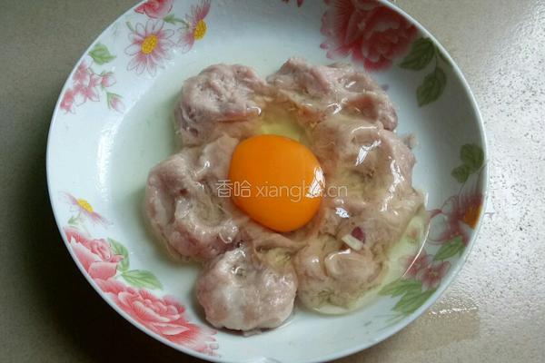 鸡蛋肉饼的做法图解1