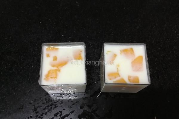 芒果牛奶布丁的做法图解6