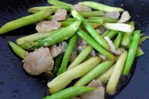 芦笋炒肉片的做法图解6