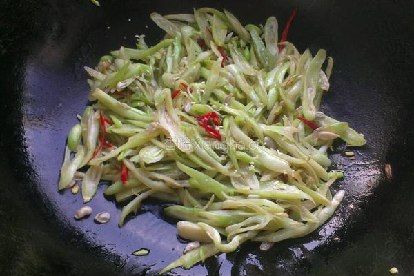 清炒豆角丝的做法图解6