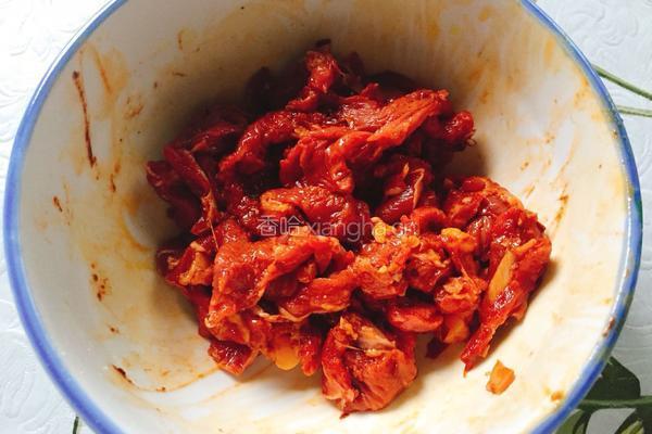 卷心菜炒牛肉的做法图解2