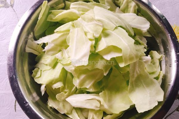 卷心菜炒牛肉的做法图解4