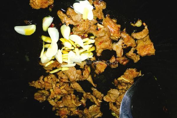 卷心菜炒牛肉的做法图解6